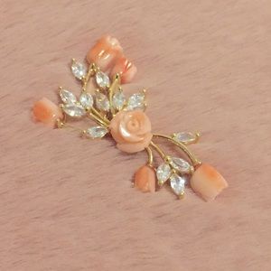 [SOLD] 3/$20 VINTAGE ROSE BROOCH